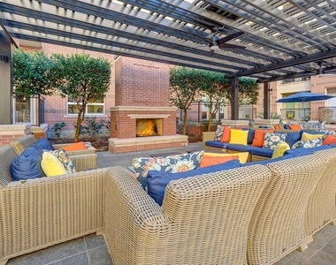 2801 Waterwall Drive - Photo Thumbnail 18
