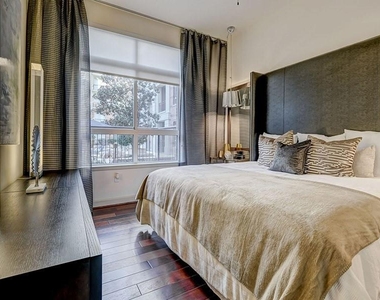 2801 Waterwall Drive - Photo Thumbnail 5