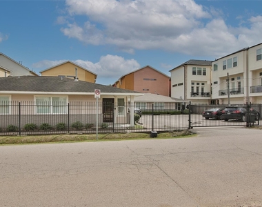 4331 Marina Street - Photo Thumbnail 31