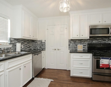 4331 Marina Street - Photo Thumbnail 13