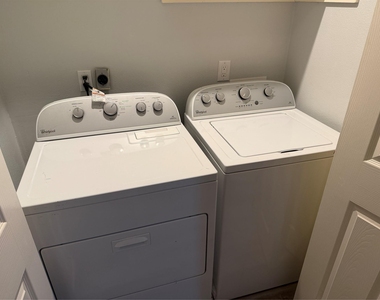 710 Avenue J Place - Photo Thumbnail 18