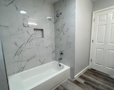 710 Avenue J Place - Photo Thumbnail 16