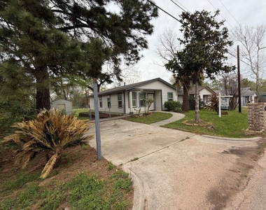 710 Avenue J Place - Photo Thumbnail 1