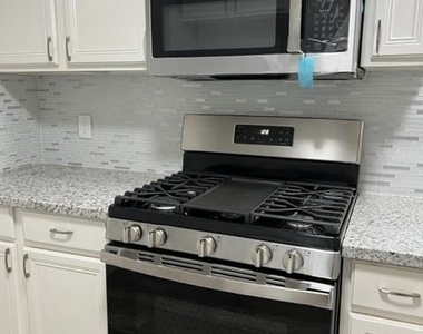 710 Avenue J Place - Photo Thumbnail 7