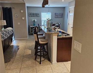 1206 Sw Trafalgar Parkway - Photo Thumbnail 13