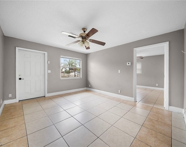 5458 5th Avenue - Photo Thumbnail 2