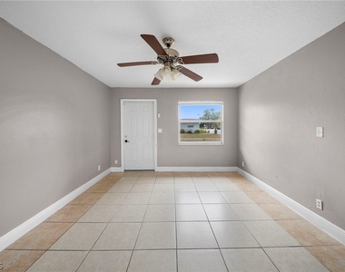 5458 5th Avenue - Photo Thumbnail 3