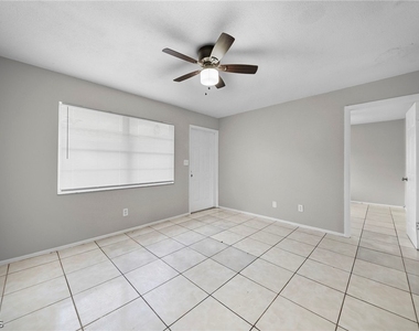 464 Carolina Avenue - Photo Thumbnail 5