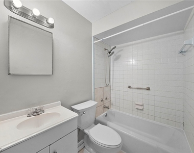 464 Carolina Avenue - Photo Thumbnail 10
