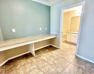 2453 Nw 8th Terrace - Photo Thumbnail 6