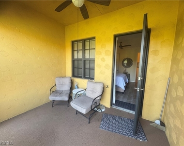 11908 Izarra Way - Photo Thumbnail 8