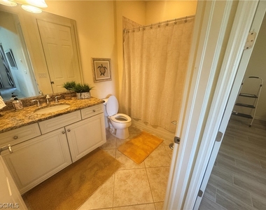 11908 Izarra Way - Photo Thumbnail 12