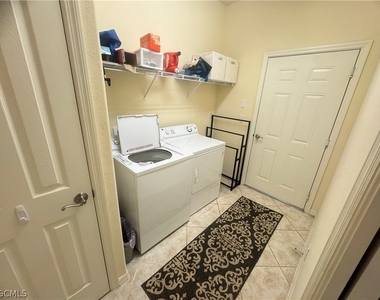 11908 Izarra Way - Photo Thumbnail 11