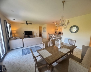 11908 Izarra Way - Photo Thumbnail 3