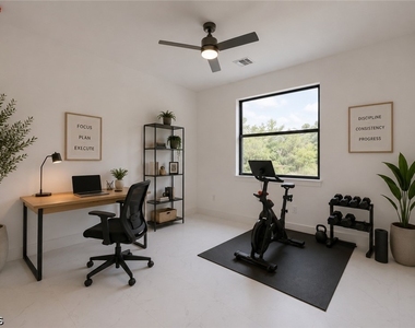 714 W 12th Street - Photo Thumbnail 26