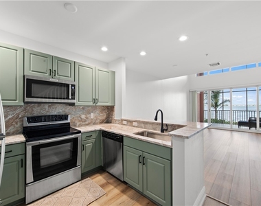 2745 1st Street - Photo Thumbnail 3