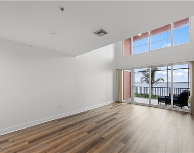 2745 1st Street - Photo Thumbnail 8
