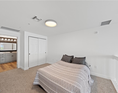 2745 1st Street - Photo Thumbnail 14