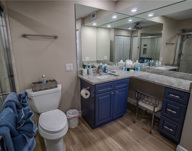 26000 Hickory Boulevard - Photo Thumbnail 15