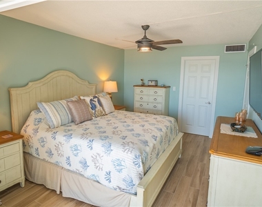 26000 Hickory Boulevard - Photo Thumbnail 11