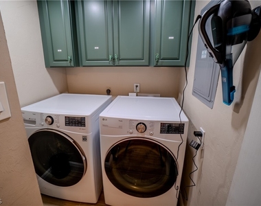 26000 Hickory Boulevard - Photo Thumbnail 2