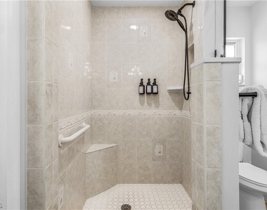 428 Sw 37th Street - Photo Thumbnail 22
