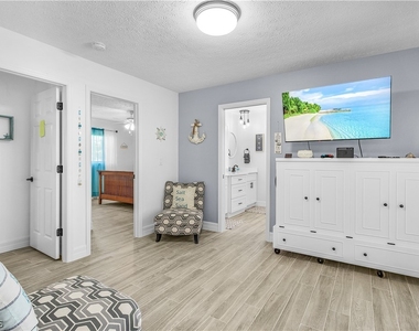 428 Sw 37th Street - Photo Thumbnail 15