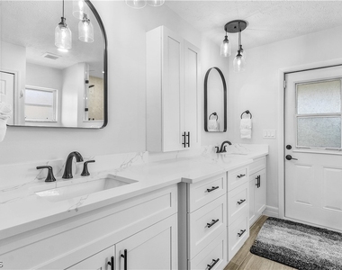 428 Sw 37th Street - Photo Thumbnail 21