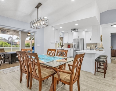 428 Sw 37th Street - Photo Thumbnail 9