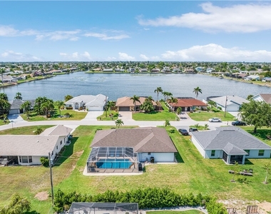 428 Sw 37th Street - Photo Thumbnail 38