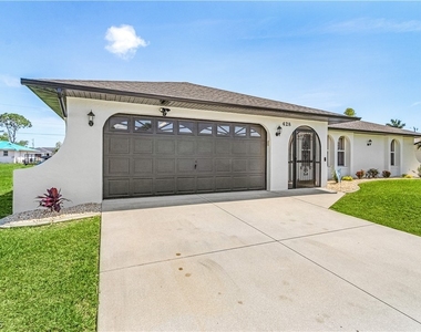 428 Sw 37th Street - Photo Thumbnail 2