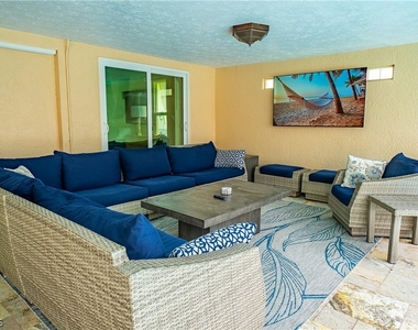 3510 Se 19th Place - Photo Thumbnail 4