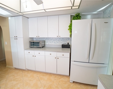3510 Se 19th Place - Photo Thumbnail 43