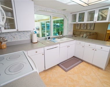 3510 Se 19th Place - Photo Thumbnail 42