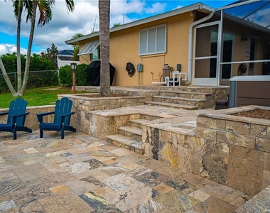 3510 Se 19th Place - Photo Thumbnail 10