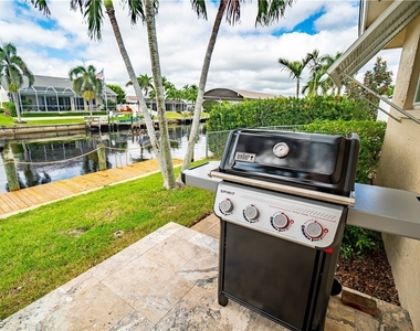 3510 Se 19th Place - Photo Thumbnail 7