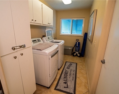 3510 Se 19th Place - Photo Thumbnail 16