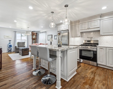 4710 Edison Street - Photo Thumbnail 5