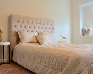 10306 Bob White Drive - Photo Thumbnail 11