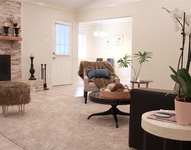 10306 Bob White Drive - Photo Thumbnail 3