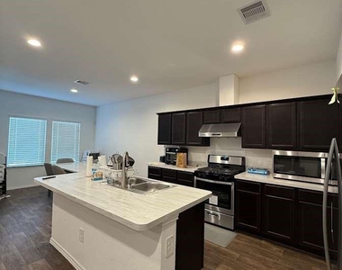 21202 Frosted Fern Lane - Photo Thumbnail 2