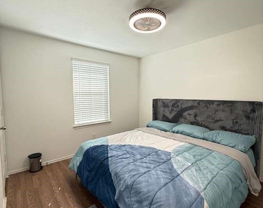 21202 Frosted Fern Lane - Photo Thumbnail 6