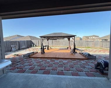 21202 Frosted Fern Lane - Photo Thumbnail 4