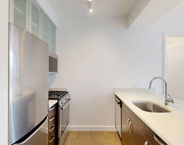 808 Columbus Ave - Photo Thumbnail 1
