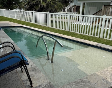 1222 Oahu Drive - Photo Thumbnail 1