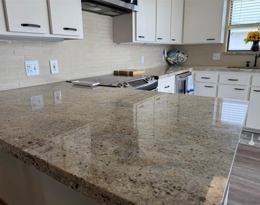 1222 Oahu Drive - Photo Thumbnail 7