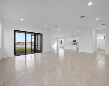 5032 Frattina Street - Photo Thumbnail 7