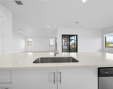 5032 Frattina Street - Photo Thumbnail 16
