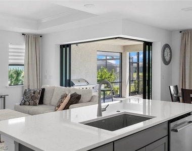 1854 Amador Court - Photo Thumbnail 20