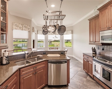 6105 Dogleg Drive - Photo Thumbnail 17